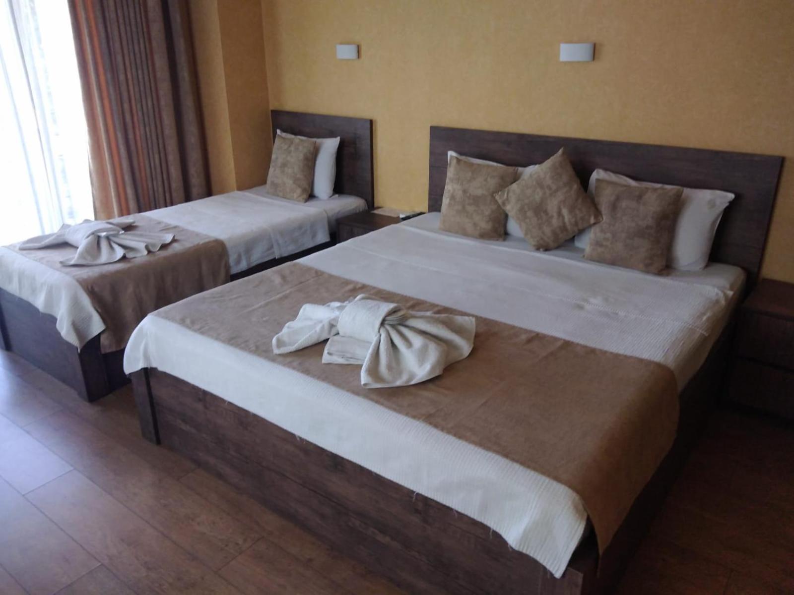 Magic Hotel Tbilisi Esterno foto